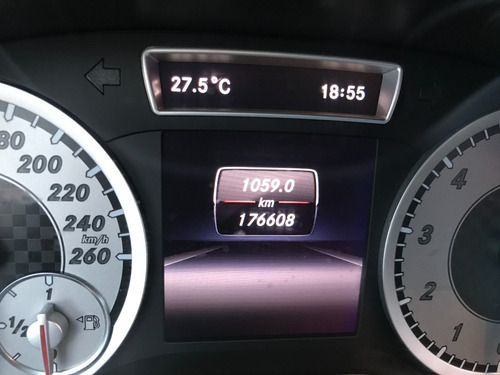 Imagen 14 de 15 de Mercedes Benz A 200 Style B.efficiency 2014