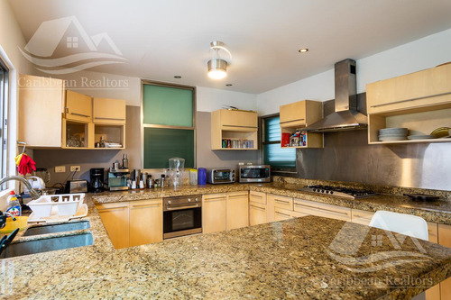 Casa En Venta En Cancún Cesm 12 B-jvkg1319