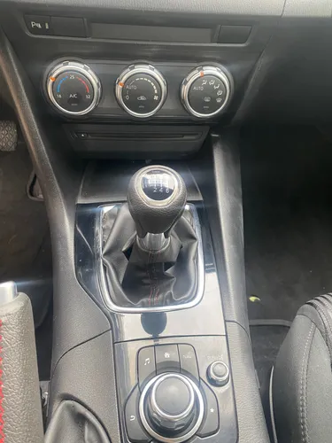 Mazda 3 2.0 Touring