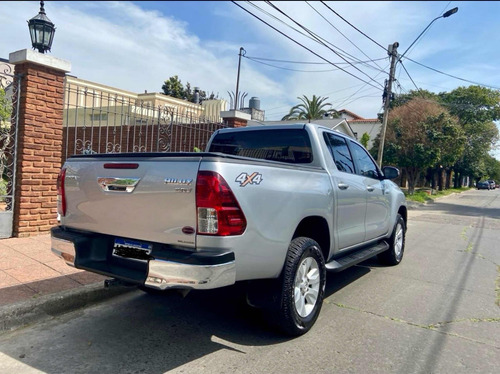 Toyota Hilux Pick-Up 2.8 Cd Srv 177cv 4x4 At