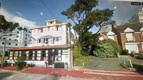 Casa A Pasos De La Rambla Mansa - Apta Para Hostel Y Gastronomía.