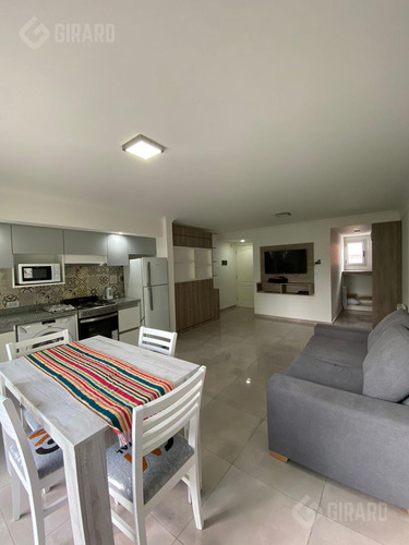 Venta, Departamento 1 Ambiente En Zona La Perla . Apto Credito Bancario
