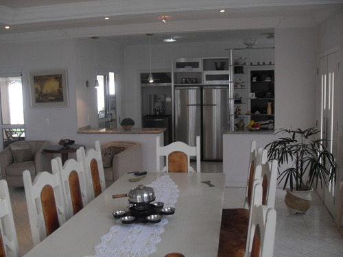 Casa Maravilhosa Em Jacareí - Cf-1110