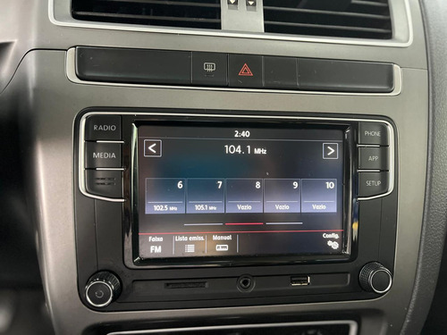 Volkswagen Fox 1.6 MSI TOTAL FLEX CONNECT 4P MANUAL