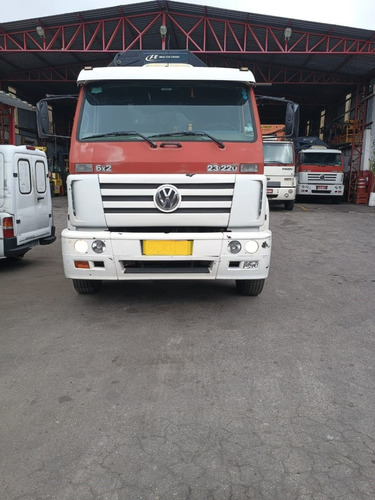 Volkswagen 23.220 6x2 Com Guindaste Guiton Gt 20.005