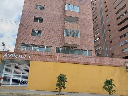 Hermoso, Confortable Y Bien Distribuido, Apartamento En Venta En La Urbanización Maripérez. Ch.