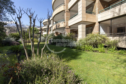 Departamento En Venta De 5 Dorm. En Las Condes - San Damián