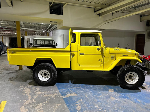 Toyota Land Cruiser Hembrita