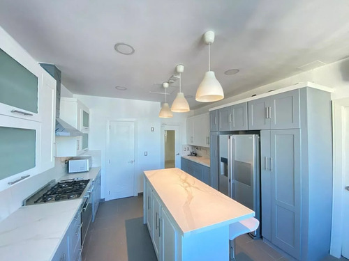 Apartamento En Renta En Serralles Con 390 Mt2