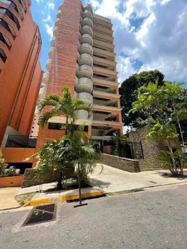 Apartamento Res. Martina Suites, Trigaleña Alta. Ina-606