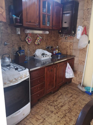 Imagen 2 de 7 de Departamento Tipo Casa En Venta En Lanus Este