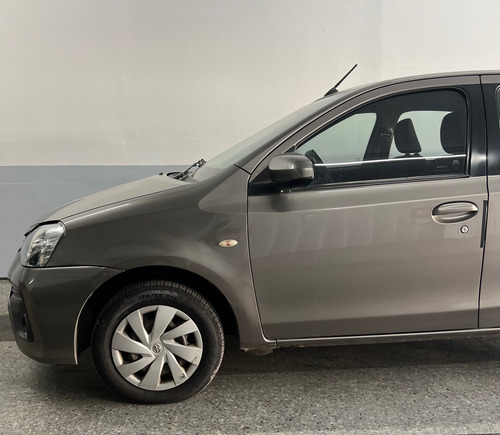 Toyota Etios 1.5 Sedan Xs
