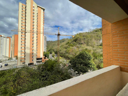 R.p Apartamento En Venta. Resd. Altos Del Tepuy, Urb. Las Chimeneas, Valencia.