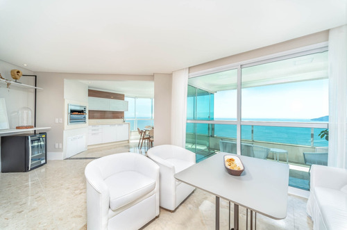 Imagem 2 de 28 de Apartamento Centro Balneário Camboriú | 3 Suítes | 236 M² | Frente Mar | 3 Vagas De Garagem - Sa01845 - 69307830