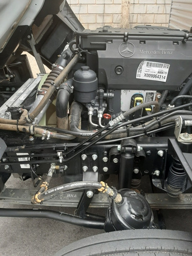 Mercedes-benz Accelo 1016 No Baú