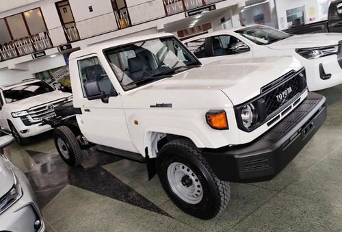 Toyota Land Cruiser 79 4.0 Chasis