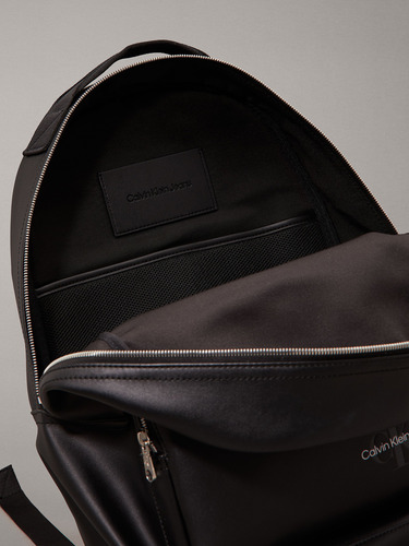 Mochilas Monogram Soft Negro Calvin Klein