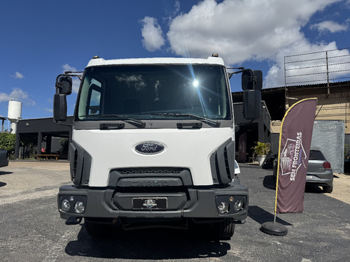 Caminhao Ford