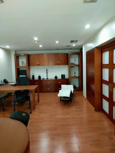 Imagen 3 de 8 de Oficina De Lujo En Provemed