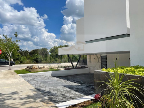 Imagen 7 de 30 de Casa En Venta 4 Recámaras En Privada Con Amenidades-mérida, Yucatán