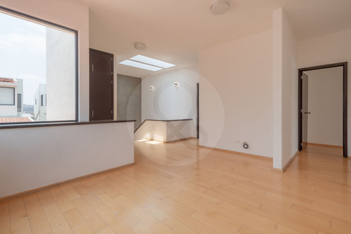 Casa En Venta En Bosque Esmeralda