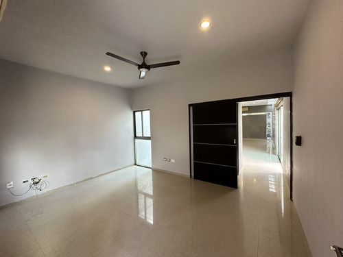 Casa En Venta De 3 Recamaras En Montebello