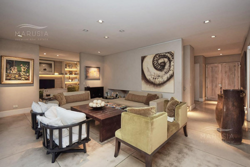 Venta Casa Estilo Racionalista 4 Dormitorios En Ayres De Pilar