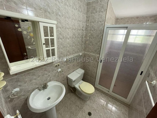 Imagen 10 de 23 de En Venta Espectacular Y Amplia Casa Totalmente Amoblada 04127800070 Mls 23-2243