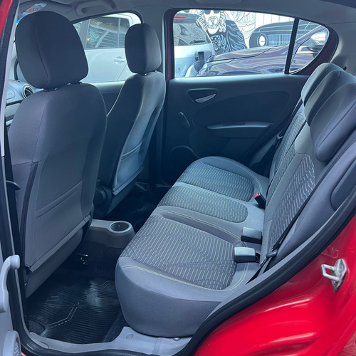 Fiat Palio 1.4 Attractive 85cv