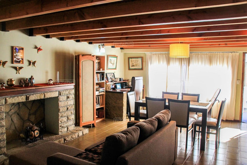 Imagen 4 de 30 de Casa En Venta Ubicado En Belgrano, Bariloche, Patagonia