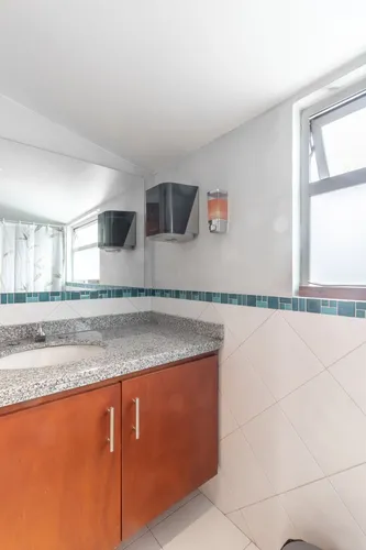 Casa En Venta En San Patricio. Cod V8698
