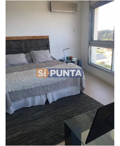 Venta De Apartamento De 3 Dormitorios En Edificio Le Parc Punta Del Este