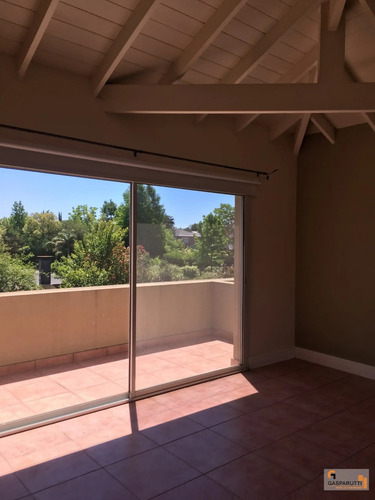 Hermosa Casa En Lote 1200 M Con Pileta En Barrio Cerrado Sep