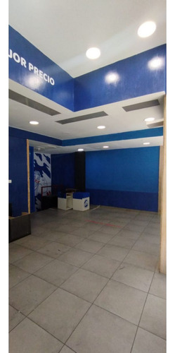 Arayabroker Arrienda Excelente Local En Callle Moneda A Paso