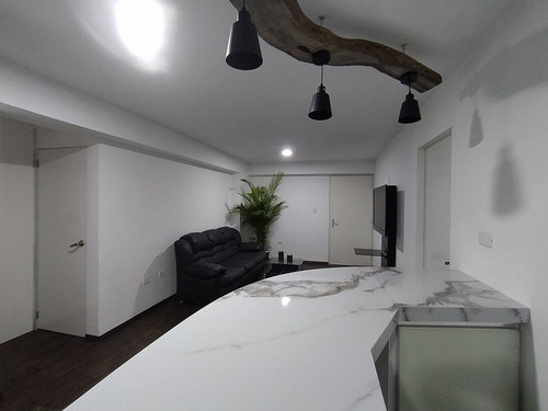 Moderno Apartamento En La Caranta, Edificio El Galeón, Frente Al Mar