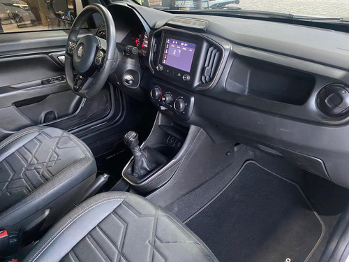 Fiat Strada Volcano