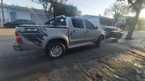 Toyota Hilux Srv