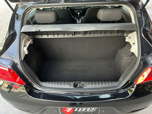Chevrolet Onix ONIX HATCH LT 1.4 8V FLEXPOWER 5P AUT.