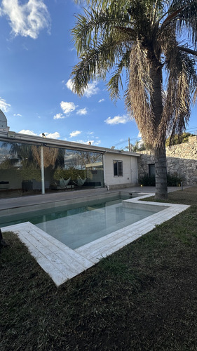 Venta Casa En Un Planta Cpileta - De Diseño Moderno Y En La Mejor Zona Del Golf De Villa Allende! La Vas A Perder