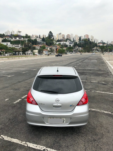 Nissan Tiida 1.8 Sl Flex 5p Manual Completo Teto Couro Prata