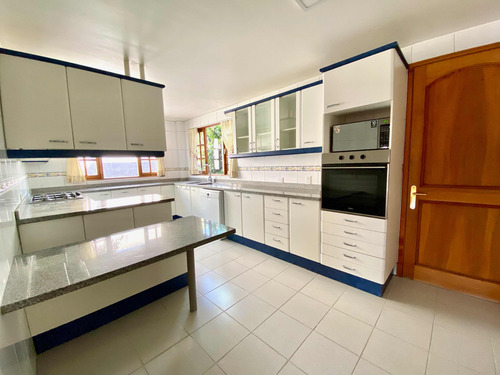 Impecable Casa En Santuario Del Valle