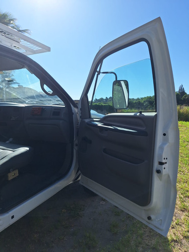 Ford F4000 4x4 Ano 2015 Cesto Aéreo R$ 210.000,00