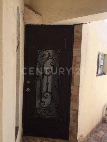Imagen 2 de 6 de Se Renta Departamento Col. Villa Itson