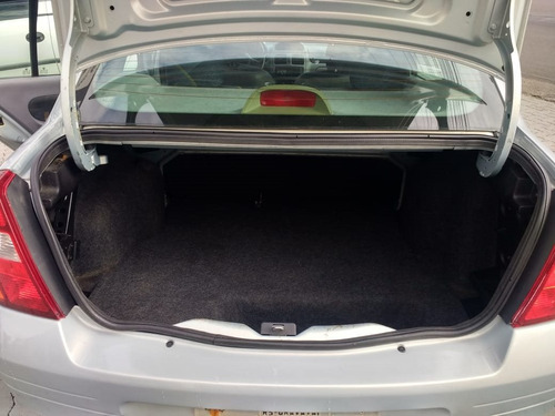 Renault Clio 1.0 Rn 16v Gasolina 4p Manual