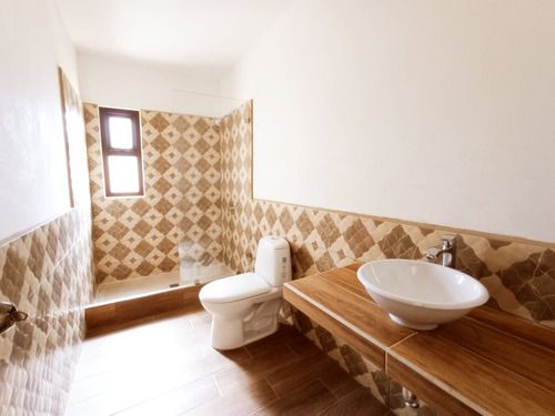 Imagen 25 de 30 de Vendo Hermosa Casa, Lista Para Estrenar, Excelente Ubicación, A Orilla De Calle Principal.
