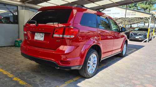 Dodge Journey 2.4 Sxt 7 Pasajeros Lujo At