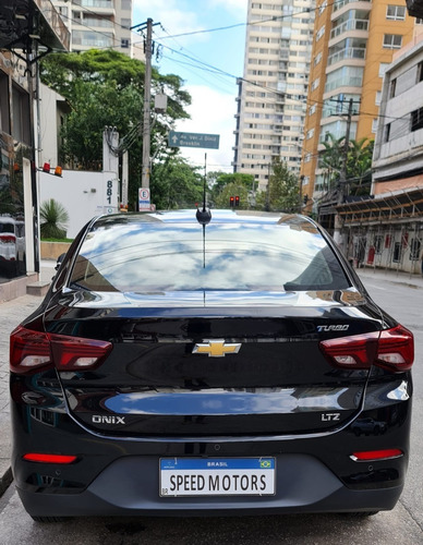Imagem 7 de 15 de Chevrolet Ônix Plus 1.0 Turbo Flex Automático 2020