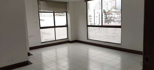 Imagen 4 de 18 de Consultorios En Venta Versalles 2790-23949