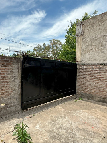 Casa En Virrey Del Pino A Pasos De Ruta 3
