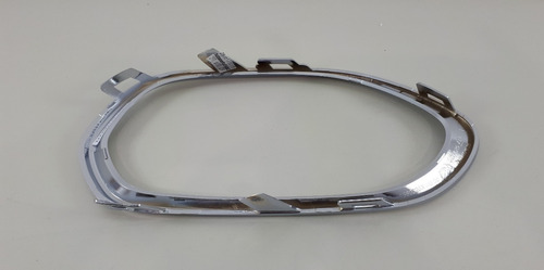 Moldura Faro Auxiliar Izq Fiat Toro 16/19